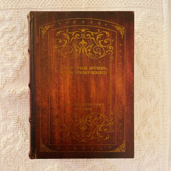 Decorative Book Storage Box - Picture 1 of 3